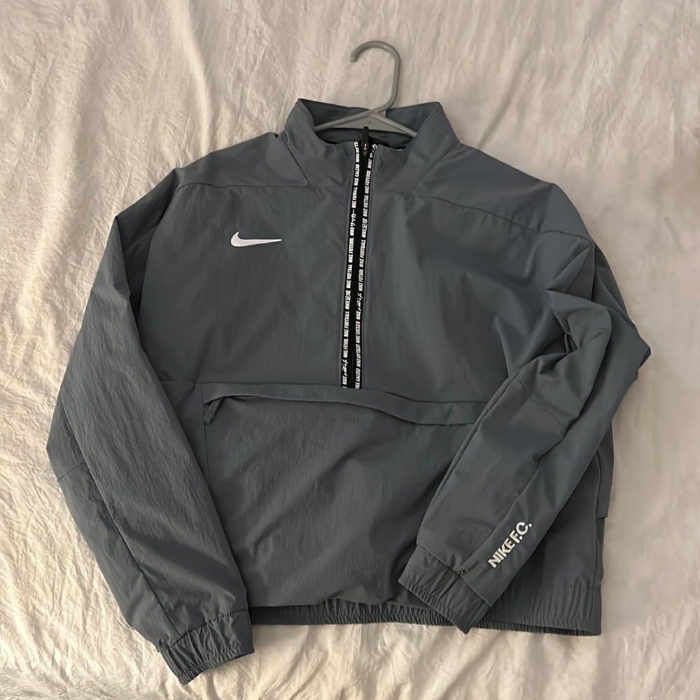 Nike grey/blueish windbreaker dri-fit